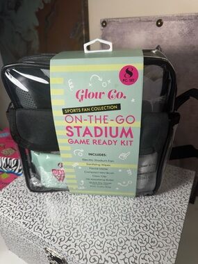 Glow Co. On-The-Go Stadium Game Ready Kit - Black NWT